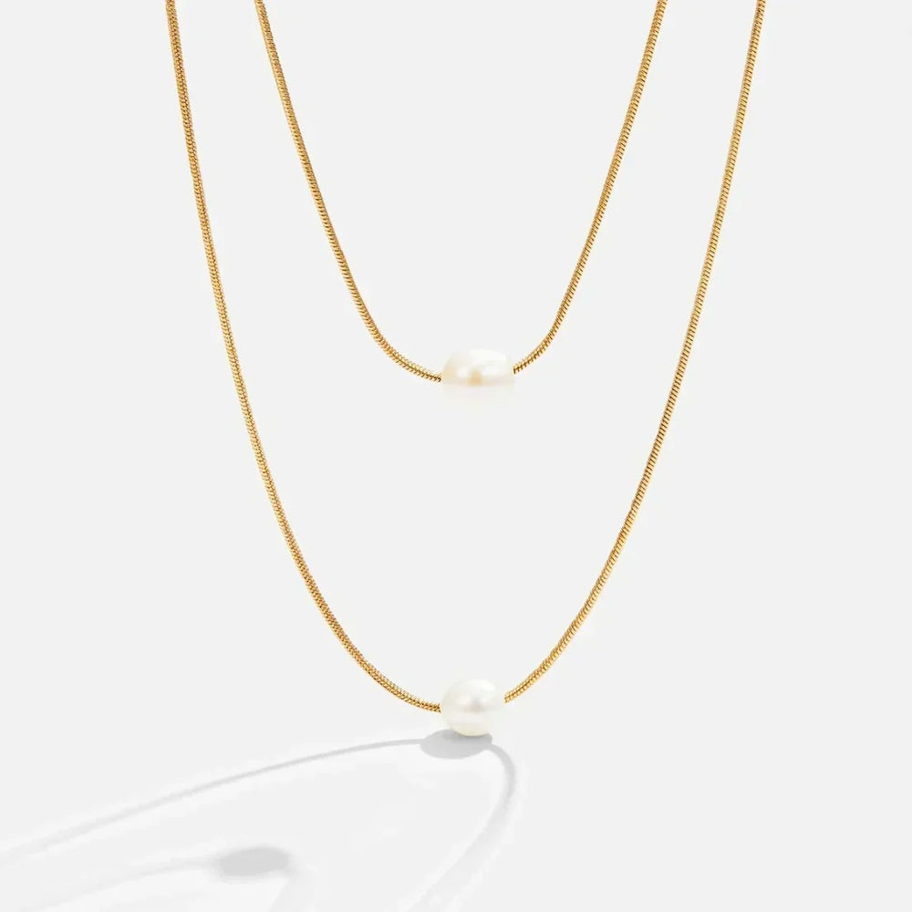 Sophisticated Layered Pearl Necklace